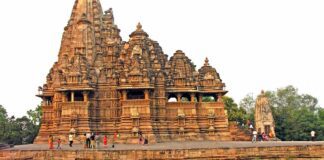 Exploring Khajuraho: A Solo Odyssey khajuraho