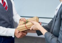 Top Corporate Gifts for Dealers That Build Lasting Relationships Corporate Gifts for Dealers